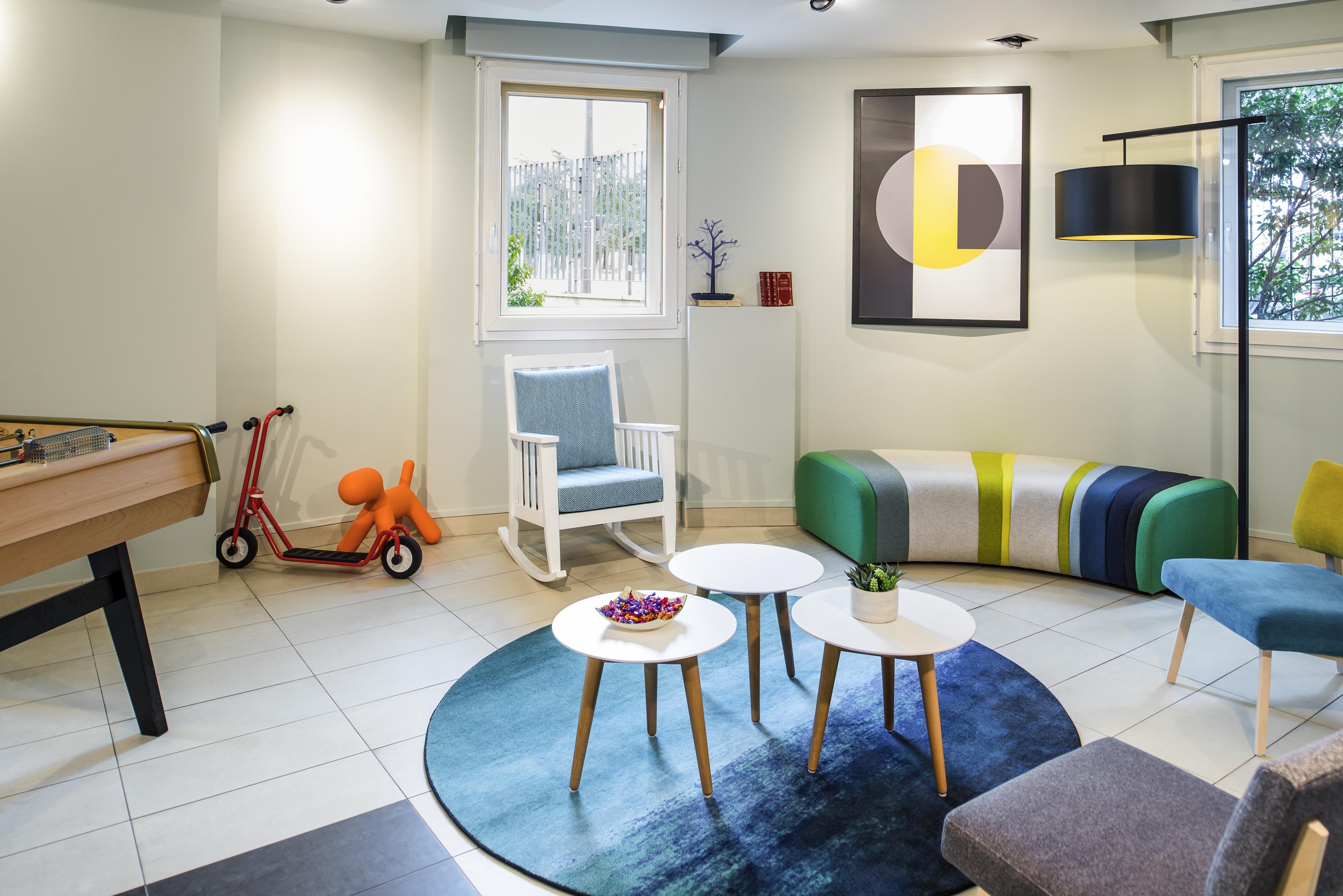 อพาร์ตโฮเทล อดาจิโอ แอคเซส ปารีส ปอร์ต เด ชาร็องตง Aparthotel ชารองตอน-เลอ-ปองต์ ภายนอก รูปภาพ